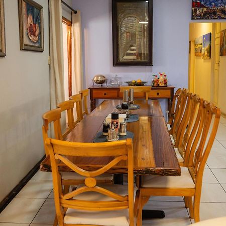 פולוקוואנה Sleepers Villa Guesthouse מראה חיצוני תמונה