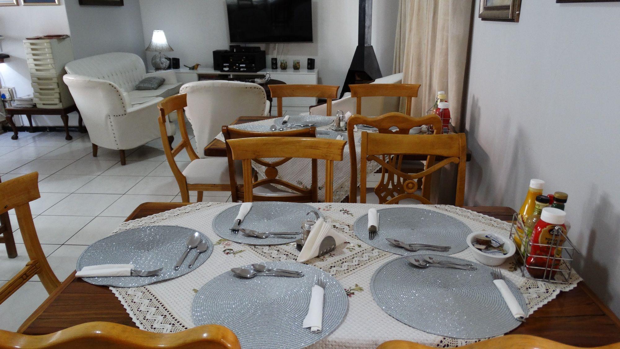 פולוקוואנה Sleepers Villa Guesthouse מראה חיצוני תמונה